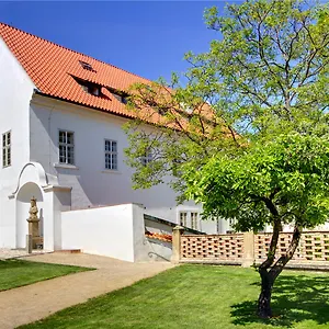 Monastery 4* Praag
